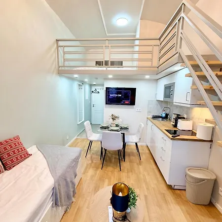 Museum View - Center Apartment